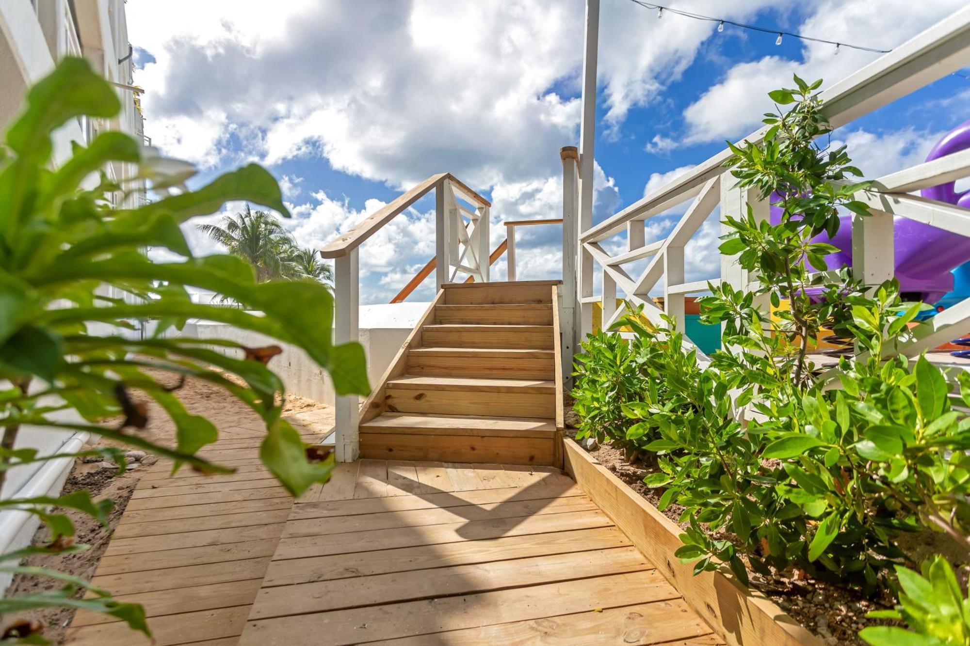 Maho Beach House - Luxe Studio - Ocean View Exterior photo